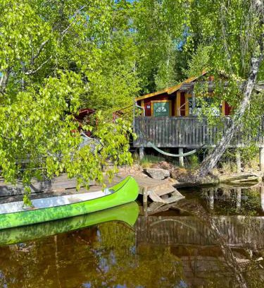 Lerum Municipality House | Lakeside Cabin With Paddle Board