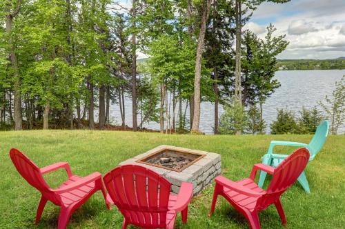 Greenville House | Lakeside Chalet