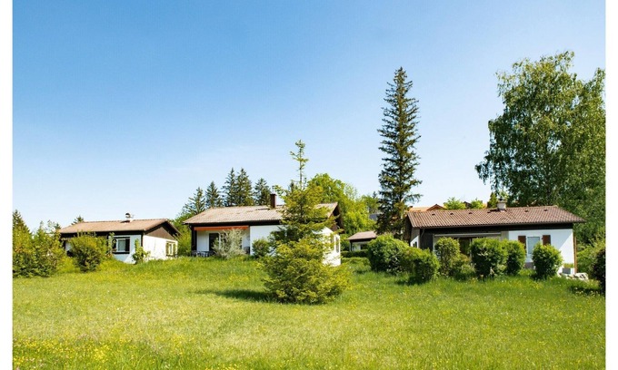 Schwarzenbach House | Lakeside Comfort in Fussen
