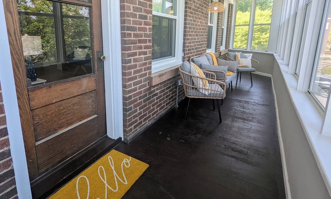 Lakeside - Lester Park Apartment | Lakeside Condo | Three Seasons Patio