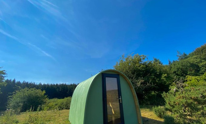 Longford Cabin | Lakeside Eco Pod