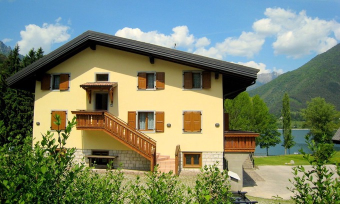 Molina di Ledro House | Lakeside Escape in Ledro