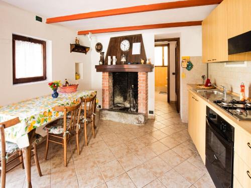 Idro Apartment | Lakeside Living with Adventure