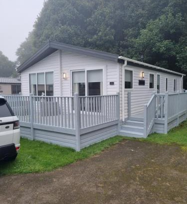 Dunbar Other | Lakeside Lodge