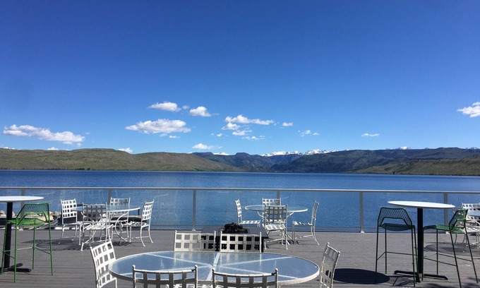 Pinedale Hotel | Lakeside Lodge Resort & Marina