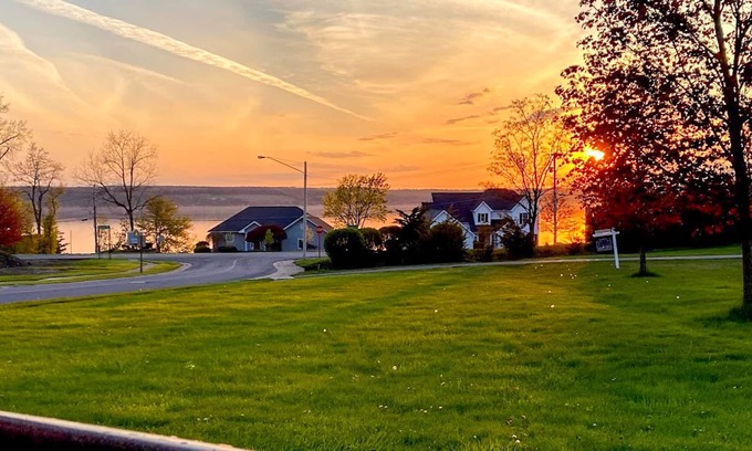 Romulus House | Lakeside Lookout: Gorgeous Seneca Lake Views Right Off Wine Trail!
