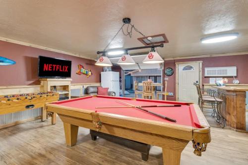 Eufaula House | Lakeside Retreat And Game Haven