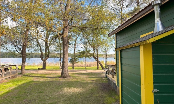 Nevis House | Lakeside Retreat - Cozy Cabin 2 at Green Valley Resort