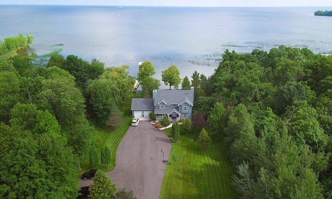 Onamia House | Lakeside Retreat on Cove Bay - Perfect for Families!