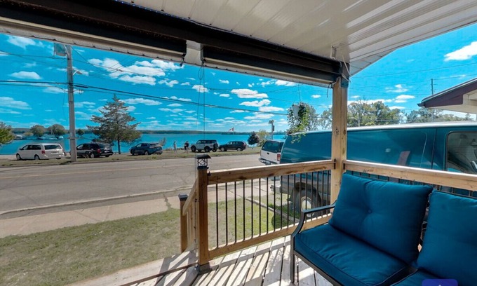 Deseronto House | Lakeside Serenity: Charming 3-Bedroom Retreat