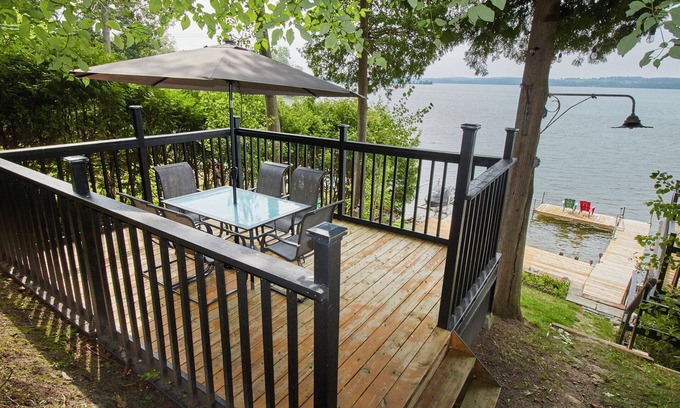 Roseneath Cottage | Lakeside Serenity Cottage