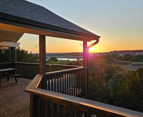 Highland Lake Estates House | Lakeside Serenity! Your Tranquil Retreat