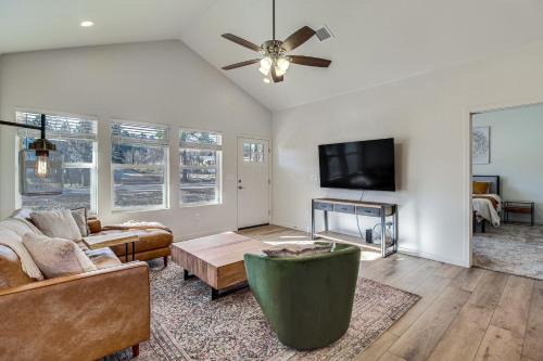 Pinetop-Lakeside House | Lakeside Vacation Rental 4 Mi to Show Low Lake!