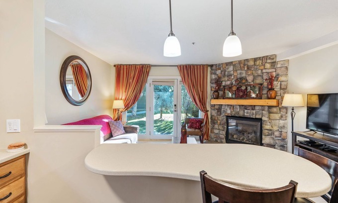 Ogden Condo | Lakeside Village Haven | Pool |Hot Tub |Pickleball