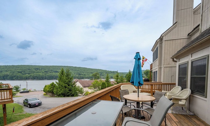 Thayerville Condo | Lakeview 2-bedroom condo with wood fireplace