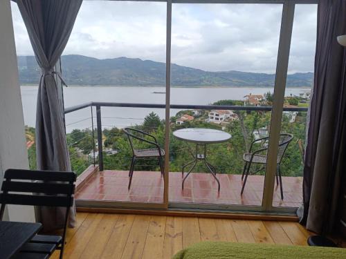 Guatavita Apartment | Lakeview Apartment in the Heart of Guatavita Bunk bed for Kids