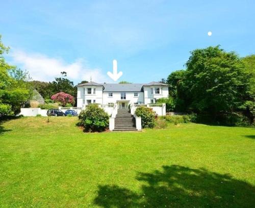 Ivybridge House | Lakeview, Colmer Estate
