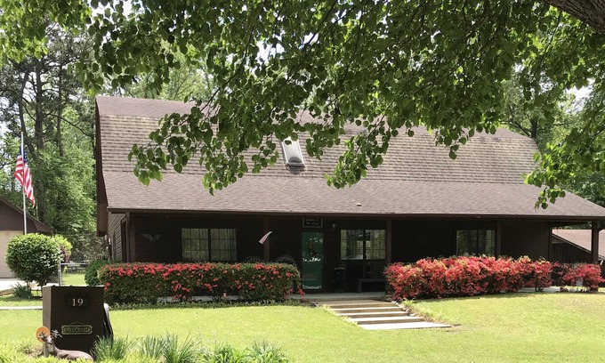 Daisy House | Lakeview Lane Cabin Lake Greeson Self Creek Daisy, Arkansas