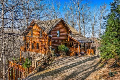 Ridges Over the Lake House | Lakeview Manor
