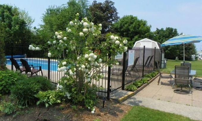 Kincardine Hotel | Lakeview Motel
