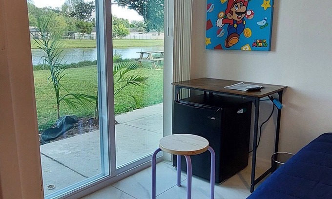 Lakeside Estates Apartment | Lakeview Suite - Near Disney World & Universal Studios