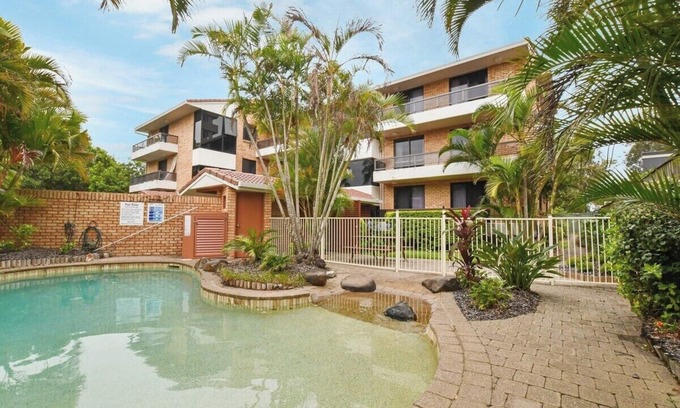 Mooloolaba Apartment | Lamer Unit 5 - Mooloolaba Beachfront Apt.