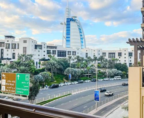 Al Quoz Apartment | Lamtara 3 MJL