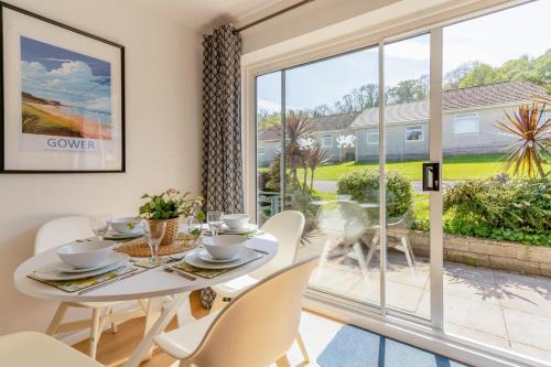 Oxwich House | Lan y Mor Oxwich