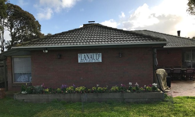 Allansford House | Lanaud Farm Stay