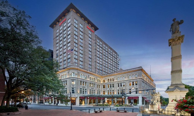Lancaster Hotel | Lancaster Marriott at Penn Square