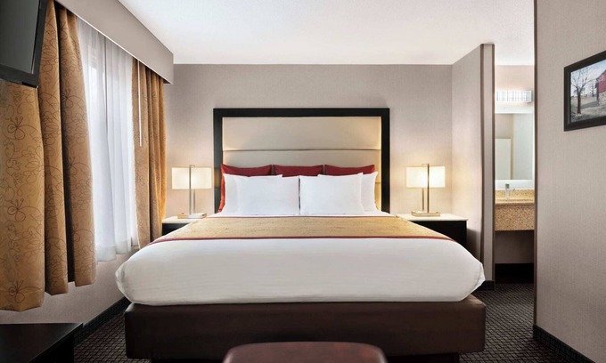 Witmer Hotel | Lancaster Suites