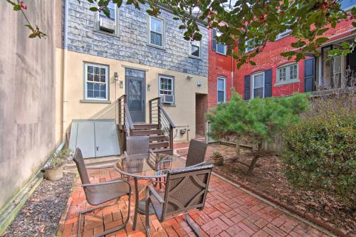 Historic Downtown Lancaster House | Lancaster Townhome Walk to Central Market!
