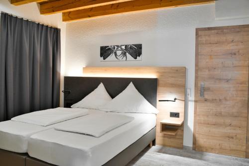 Hohentengen am Hochrhein House | Landgasthof Hirschen