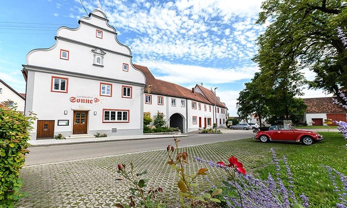 Funfstetten Hotel | Landgasthof Zur Sonne