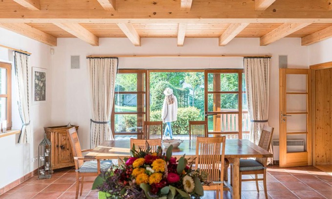 Gallhof Villa | Landhaus Alte Salzstraße - Your Austrian Home