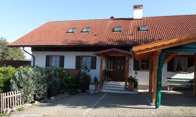 Irsengund Apartment | Landhaus Engelhardt a quiet, sunny location, mountain view Whg. 2, allergy free