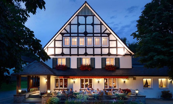 Drolshagen Hotel | Landhotel Halbfas-Alterauge