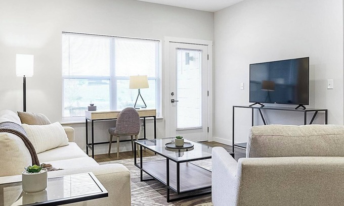 Cartersburg Apartment | Landing | Amazing 1BD, Gym, Clubhouse