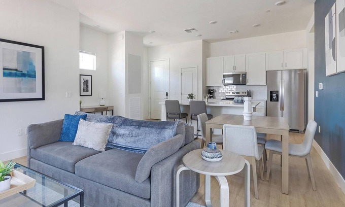 Casas Adobes Apartment | Landing at Aerie La Cholla - 1 Bedroom in La Ch.