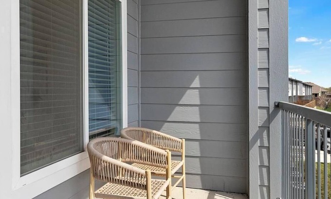 Selma Apartment | Landing at Brio at Lookout - 1 Bedroom in Northeast Side