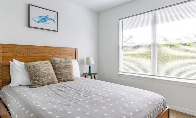 Trailer Estates Apartment | Landing at Champions Walk - 2 Bedrooms in South.