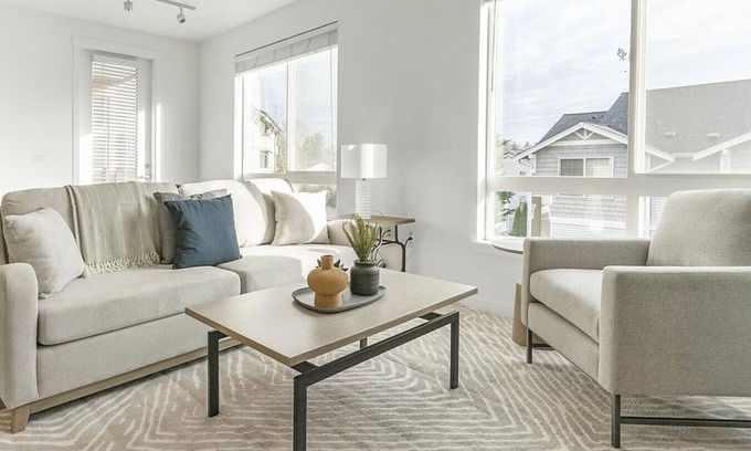 Silver Lake Apartment | Landing at Helm - 3 Bedrooms in Silver Lake