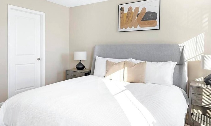 New Albany Apartment | Landing at LC New Albany - 2 Bedrooms in Central College