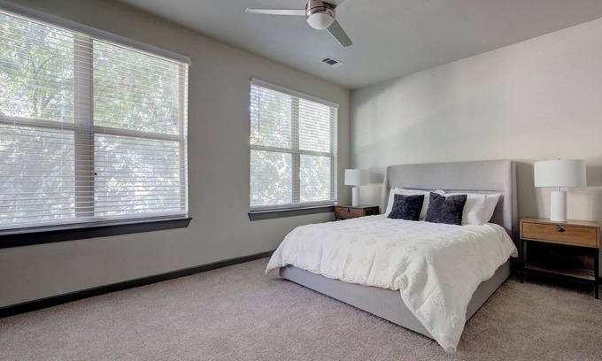 Tobin Hill Apartment | Landing at Lofts on Main - 2 Bedrooms in Tobin .