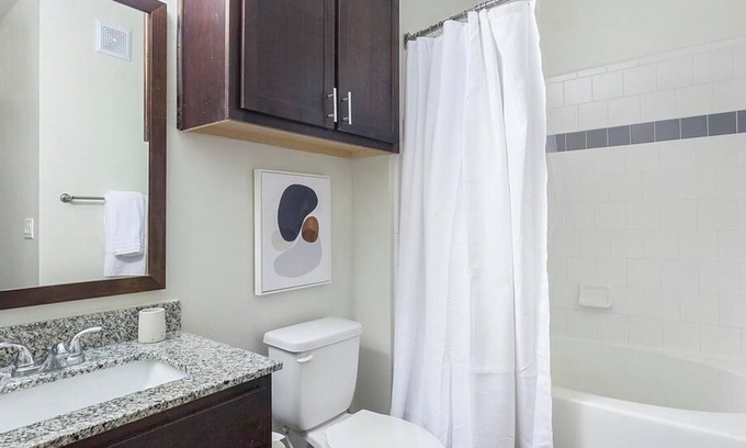 Georgetown Apartment | Landing at Madison at Westinghouse - 1 Bedroom in Downtown Georgetown