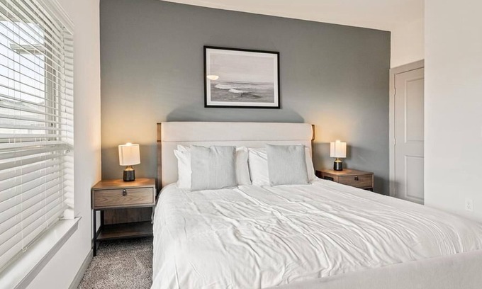 Georgetown Apartment | Landing at Madison at Westinghouse - 1 Bedroom in Downtown Georgetown