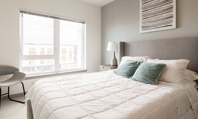 Kent Apartment | Landing at Midtown 64 - 2 Bedrooms in Downtown Kent