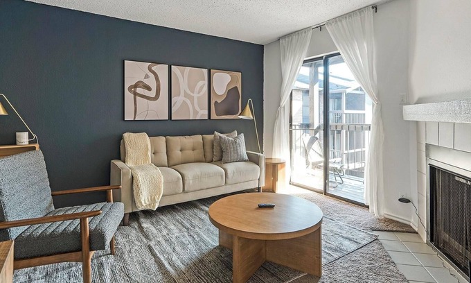 Windsor Park Apartment | Landing at Mueller Flats - 1 Bedroom in Windsor.