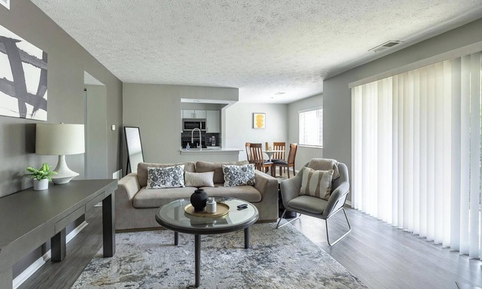 Indianapolis Apartment | Landing at Riverbend - 2 Bedrooms in Castleton
