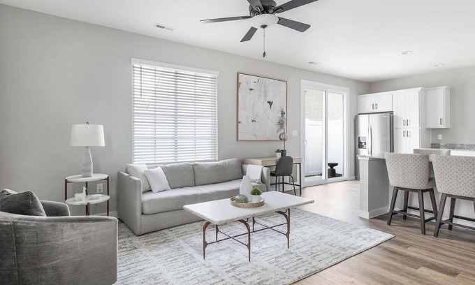 Madison Apartment | Landing at Sanctuary at Indian Creek - 1 Bedroo.